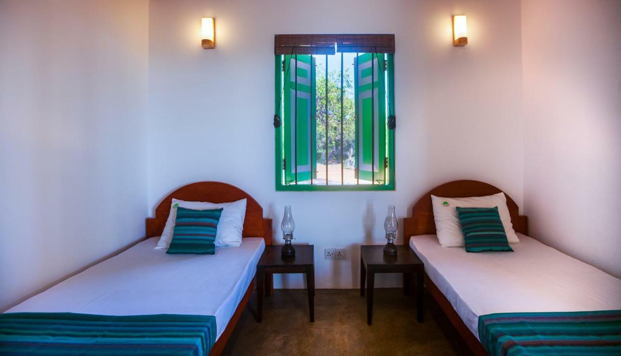 Nil Sisila Beach Resort Yala Esterno foto